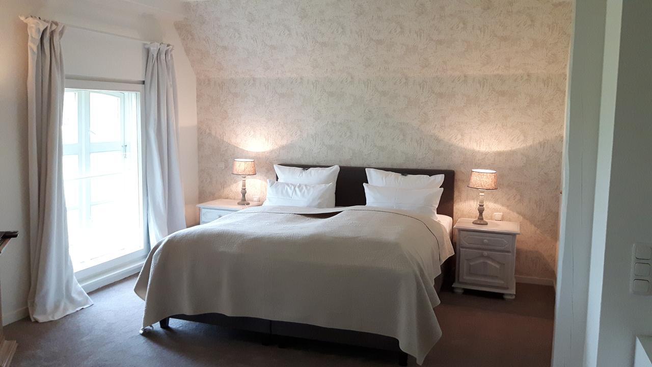 Landsitzhotel Und Seminarium Peterhof Hodorf Buitenkant foto